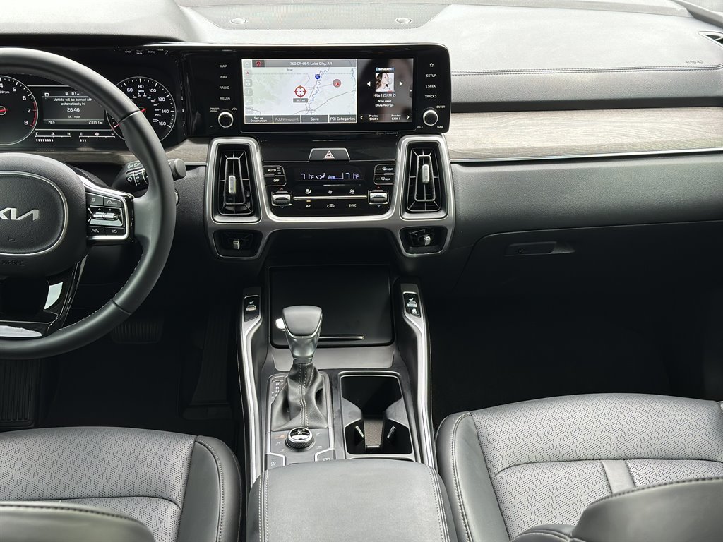 2023 Kia Sorento X-Line S - Photo 20