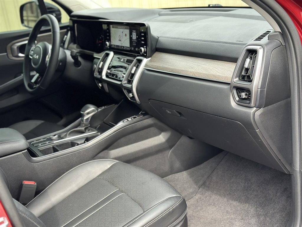 2023 Kia Sorento X-Line S - Photo 15