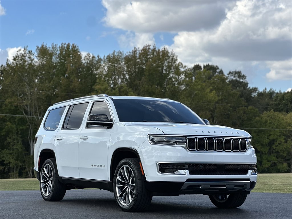 2023 Jeep Wagoneer